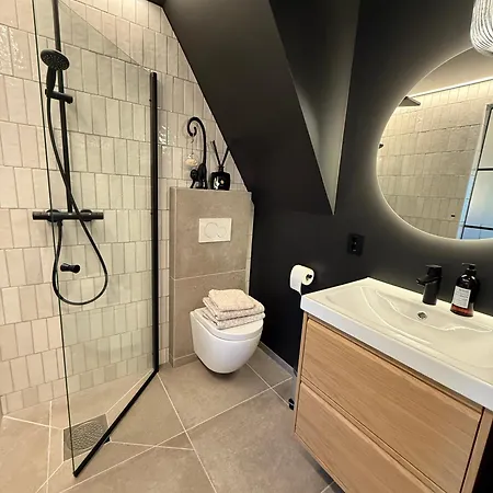 Apartman Newly Renovated Rom Fana *