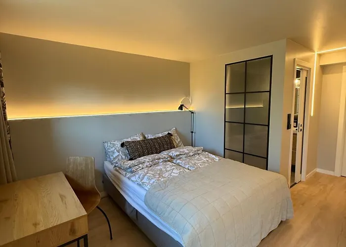 Newly Renovated Rom Fana Lägenhet *